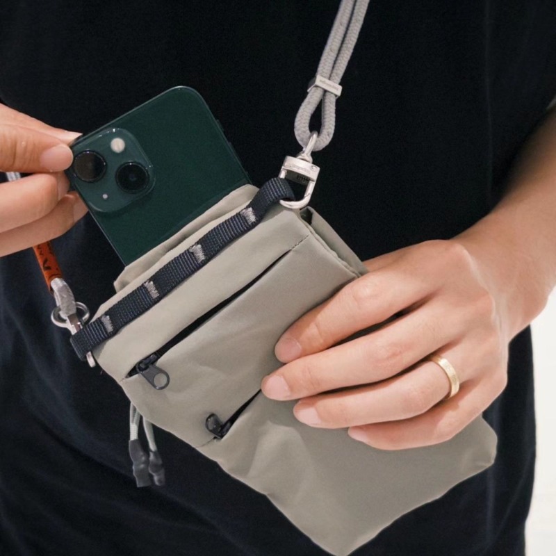 Borsa a Tracolla Slim Fit per  - Phone Accessories Men recensione e prezzo